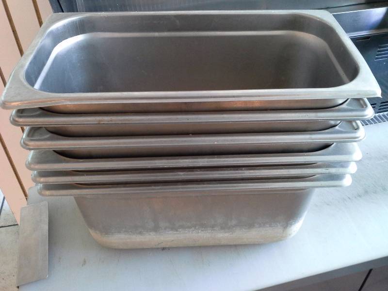 lot 38 image: Lot of (6) Stainless Steel Pans, plus 6 lids