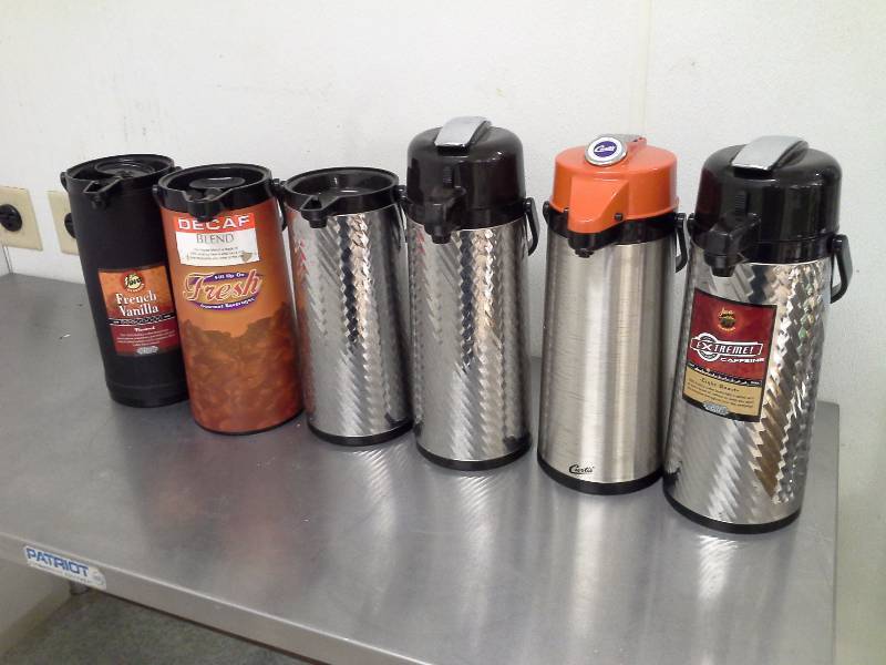 lot 64 image: 6 coffee hot carafe