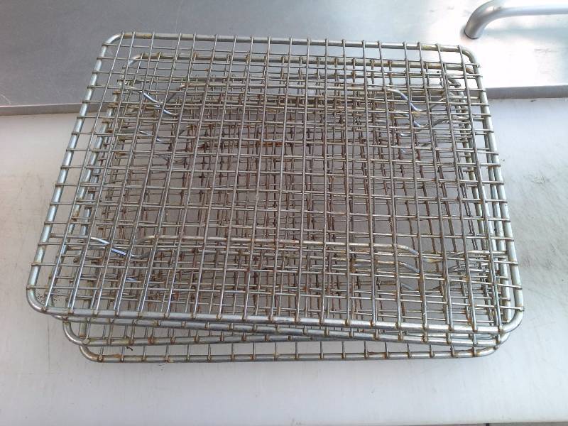 lot 69 image: Lot of (7) Wire Pan Grates