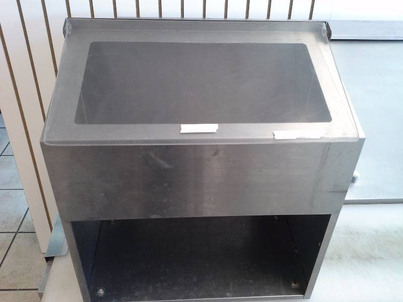 lot 73 image: Stainless Steel Condiment Tray WLid
