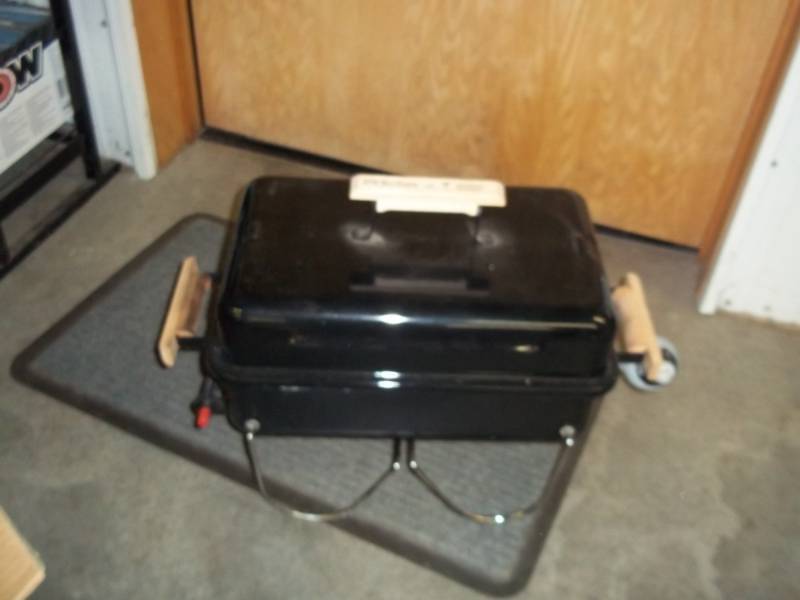 Weber Marlboro Table Top Gas Grill