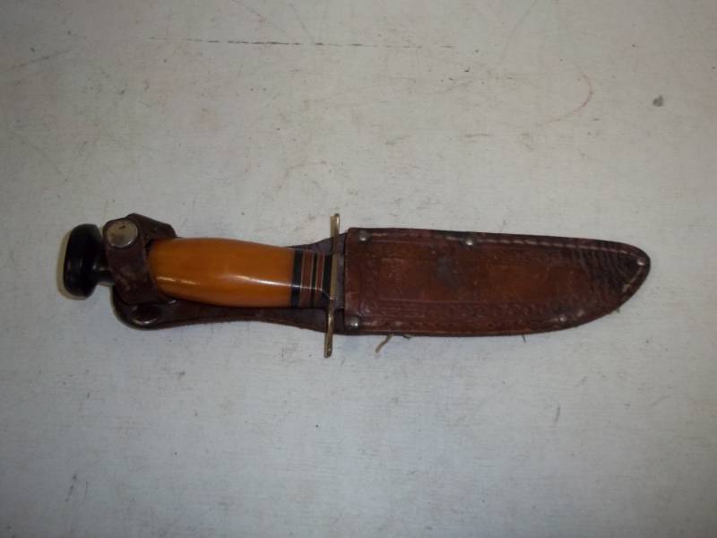 Kinfolks Knife with leather sheath