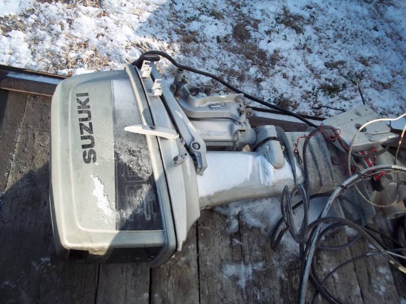 1982 Suzuki 30 HP Outboard Motor with controls condition unknown