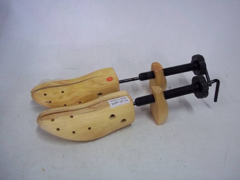 New Shoe Stretchers