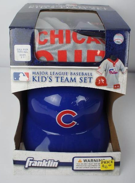 lot 35 image: Chicago Cubs Kids Team Set