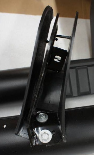lot 30 image: 2015 Chevy Silverador 2500 HD Running Boards