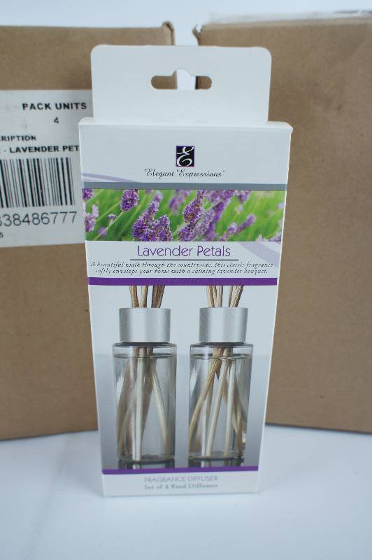 lot 39 image: Elegant Expressions Lavender Petals Reed Diffusers