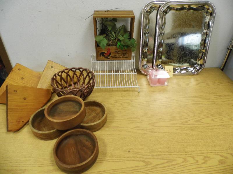 Metal Trays - Corner Shelves