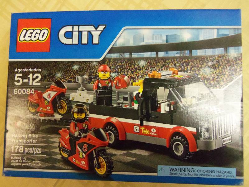 lot 12 image: LEGO CITY