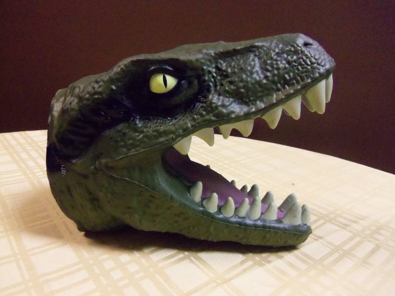 lot 19 image: Dinosaur Foam Puppet
