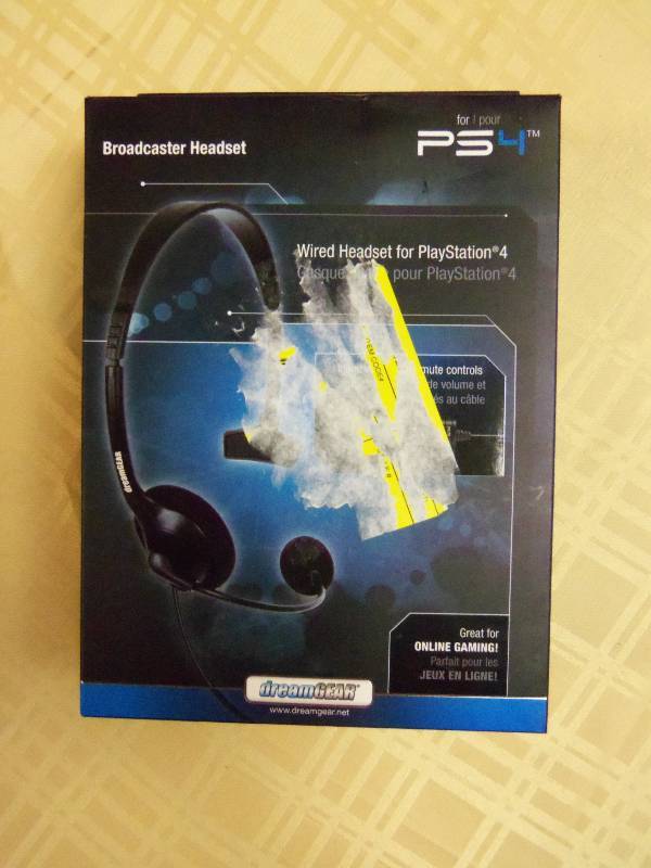 lot 24 image: Broadcaster Headset