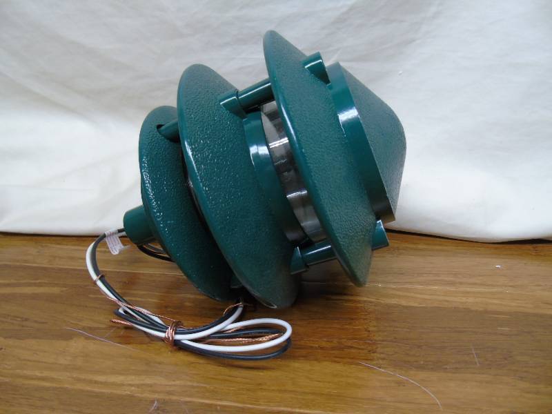 lot 4 image: Green 120v Line Voltage 100W Pagoda-Style Three-Tier Solid Aluminum Path Lights (Set of 3)
