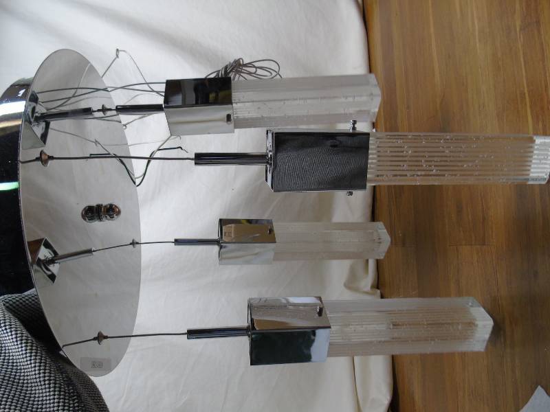lot 20 image: DSI 4-Light Adjustable LED Pendant