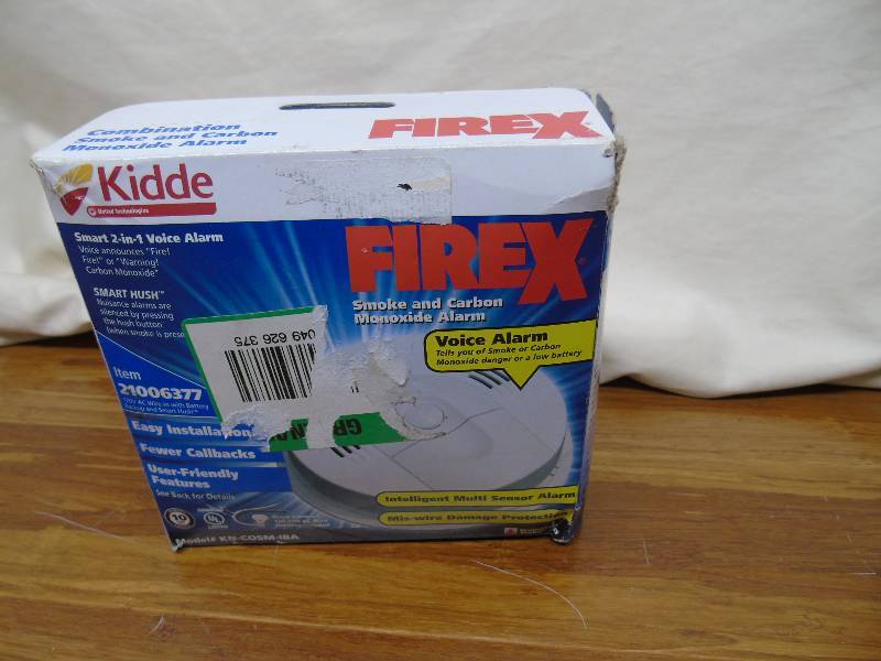 lot 39 image: Firex smoke and Carbon Monoxide Alarm