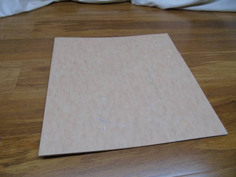 lot 57 image: Armstrong Imperial Texture Tan 12x12 vinyl tile (45 pack)
