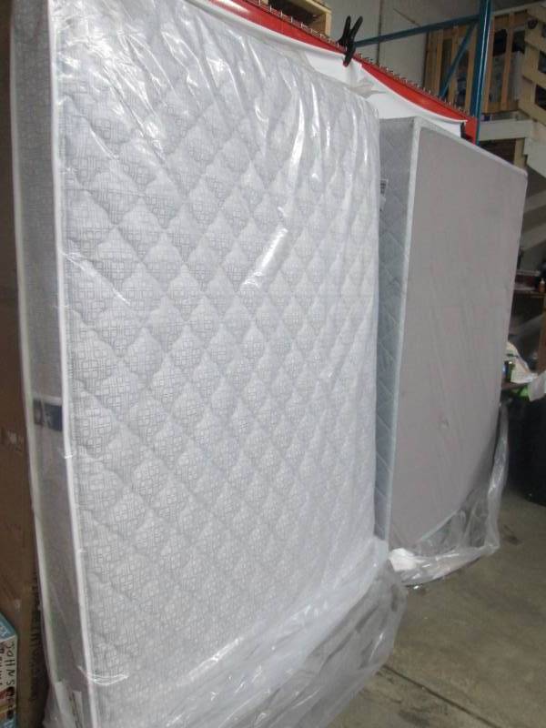 Serta Queen Mattress and Box Spring