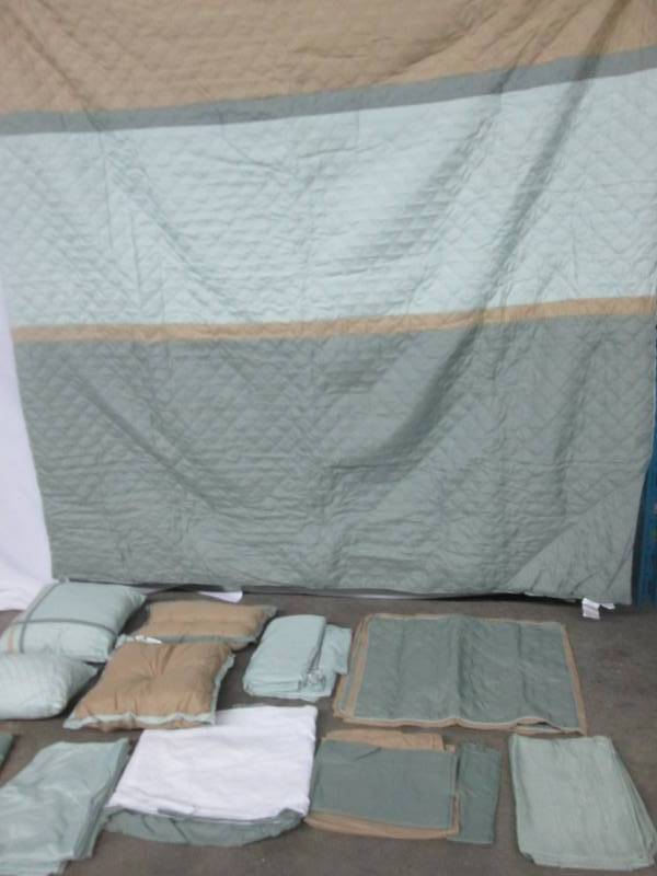 Alcove Marina 30-pc. Bedroom Super Set - Queen