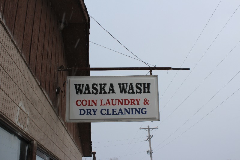 Waska Wash Lighted Sign