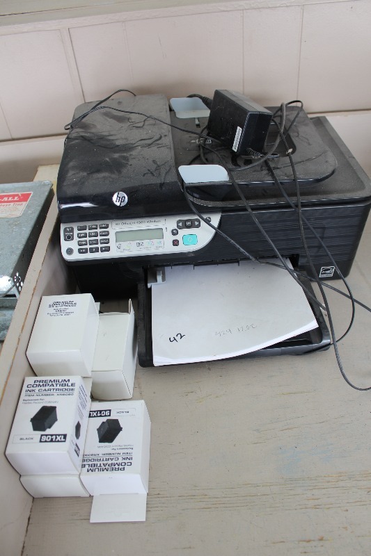 HP All In One Printer  6 HP 901 Refills