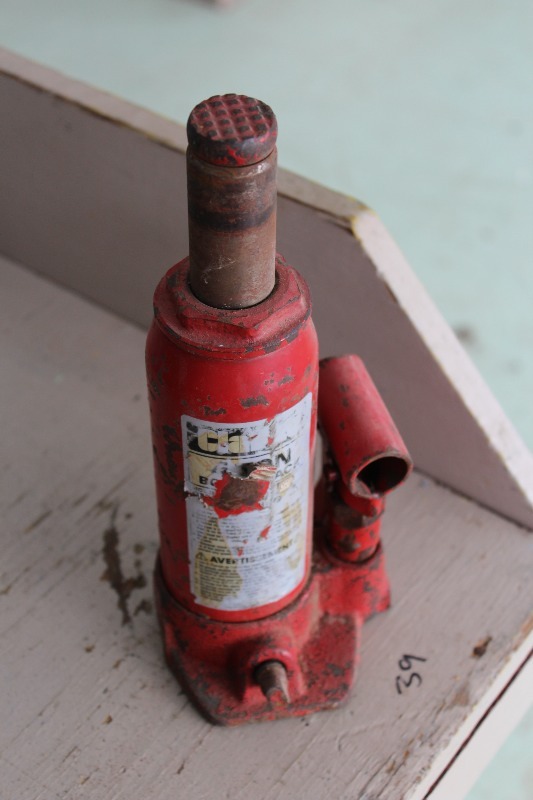 Bottle Jack