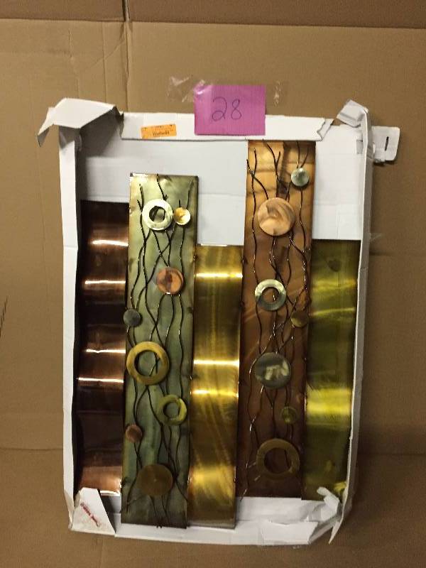 lot 28 image: Home Source Industries 400-26031 Decorative Wall Art, 25.2-Inch by 35.83-Inch by 1.97-Inch