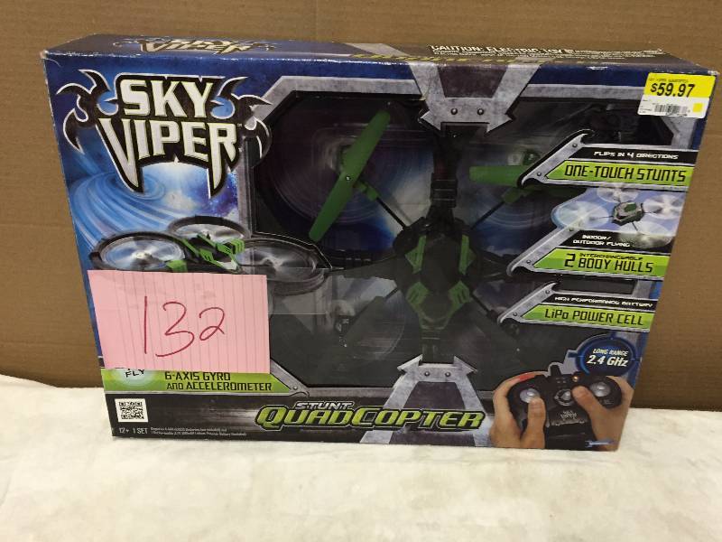 lot 132 image: Sky Viper  6 axis gyro - does not fly properly