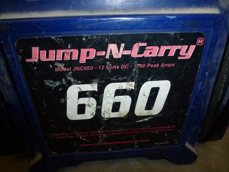 JNC 660 Battery Jump Pack