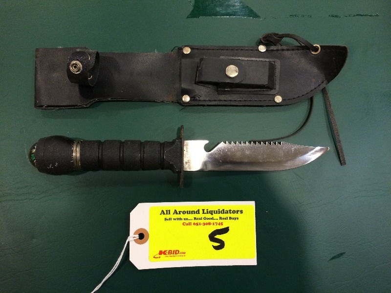 Stainless Steel Hunters Knife with compass