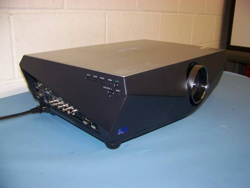 lot 17 image: Sony, VPL-FE40, LCD Projector