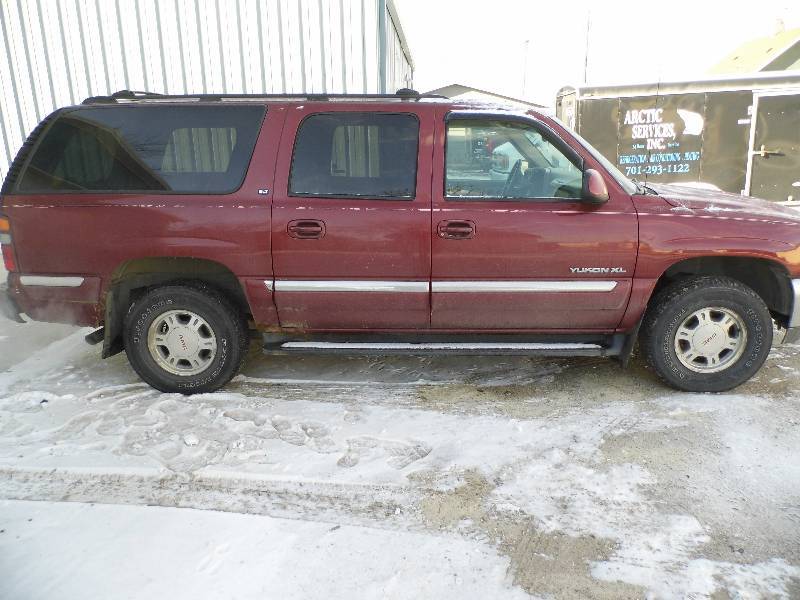 2002 GMC Yukon XL K1500 - No Reserve