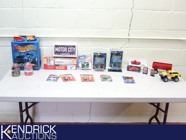 Lot of Higher End New Matchbox, Hot Wheels, Tonka, etc.