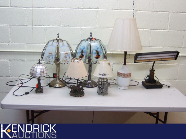 Lot of New working Decorative Slag Glass etc. Lamps
