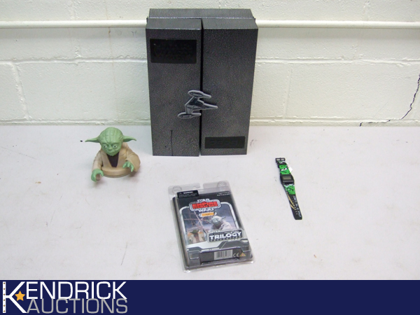 Lot of Vintage Star Wars Items