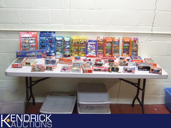 Large Lot of New Matchbox etc. Die Cast Cars Planes etc.