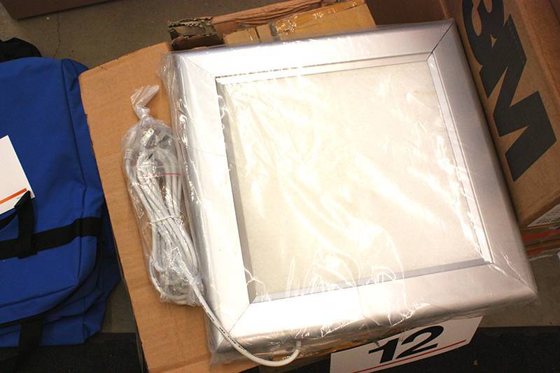 5 16�� x 16�� Light-up Boards