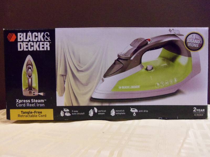 Black & Decker Xpress Steam Cord Reel Iron