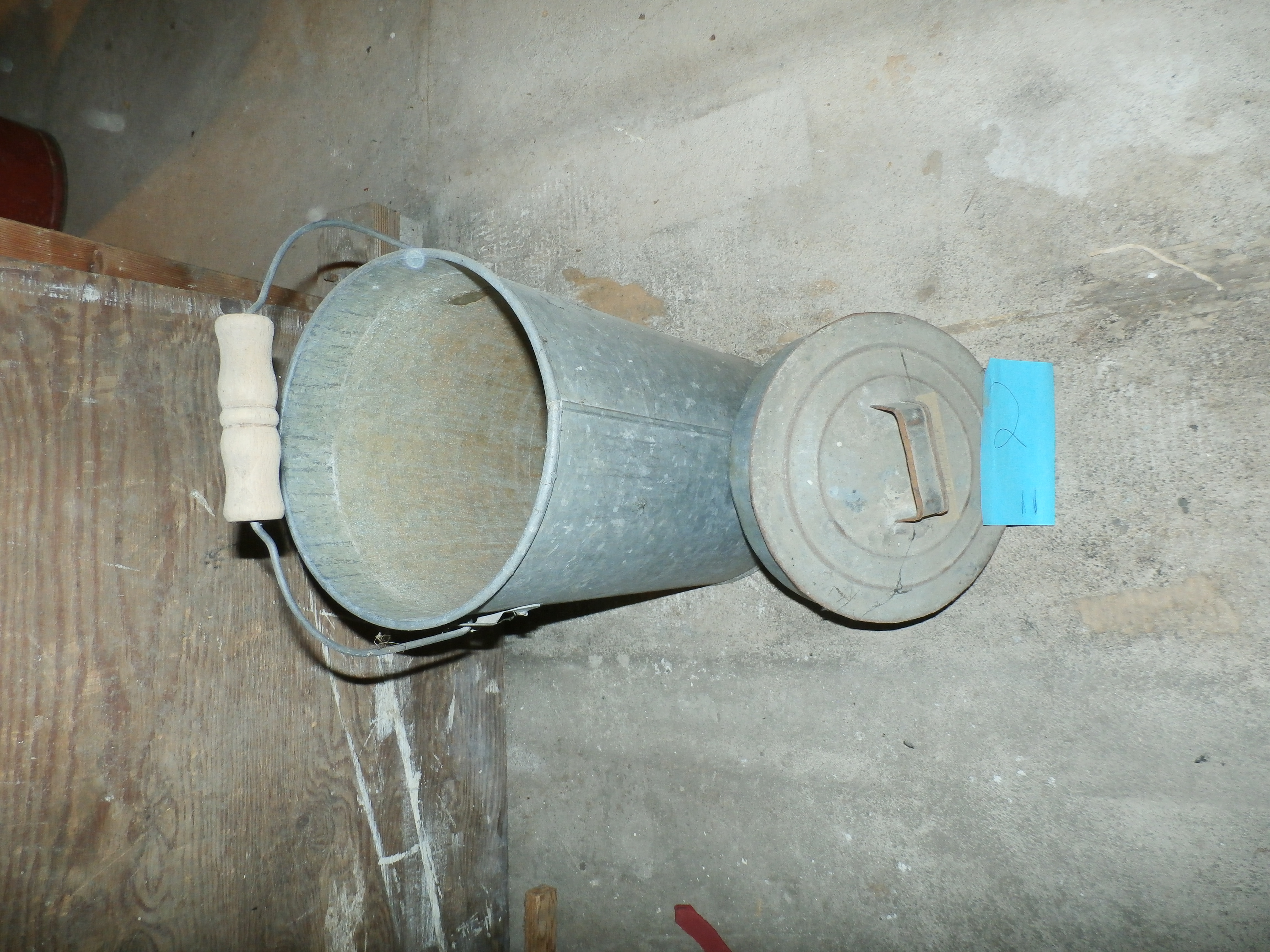 Milk can with lid.