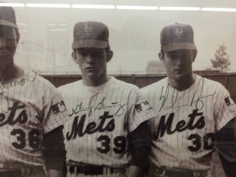 lot 33 image: Framed and autographed photos of NY Mets, Jerry Koosman, Gary Gentry and Nolan Ryan