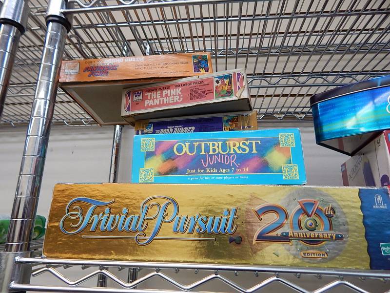lot 215 image: 12 Miscellaneous Games