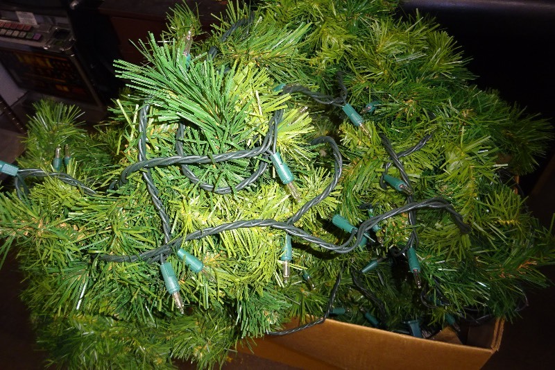 Lighted garland