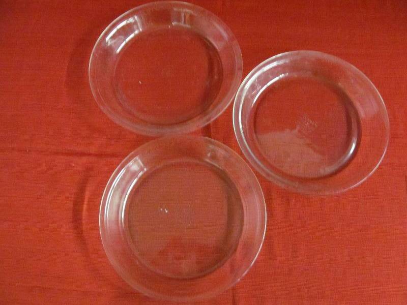Pyrex pie plates