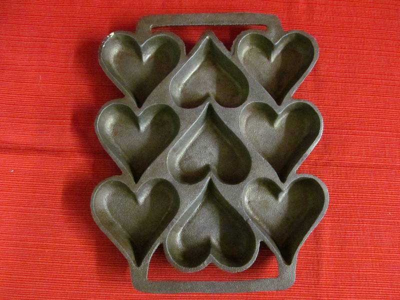 cast iron mold pan