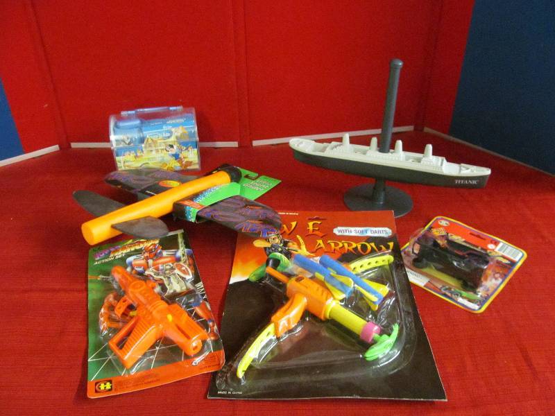 toys