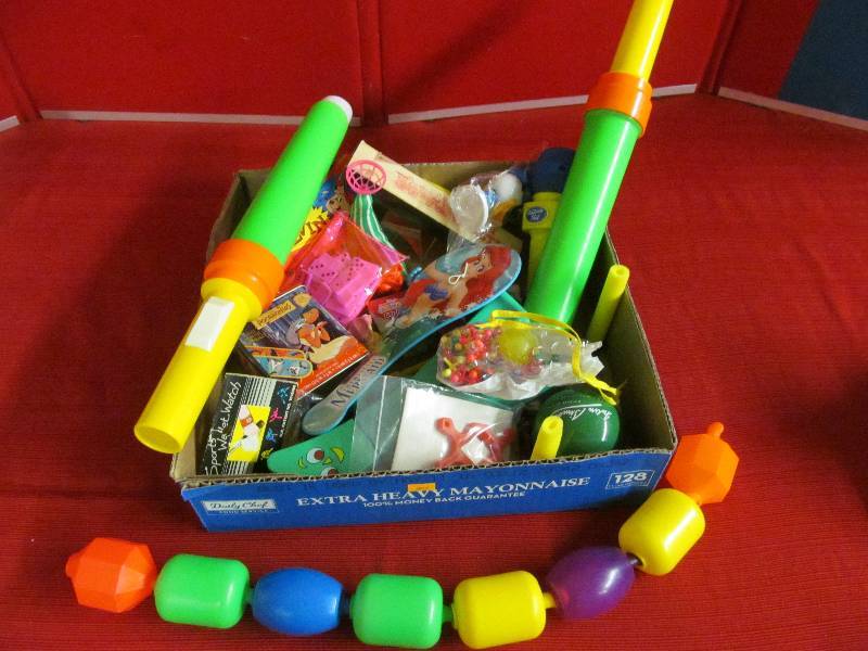 toys