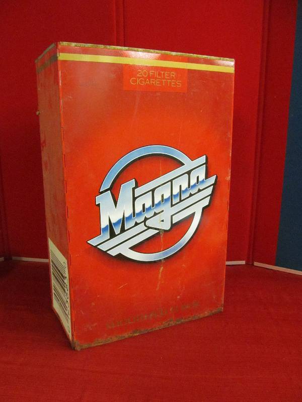 metal sign