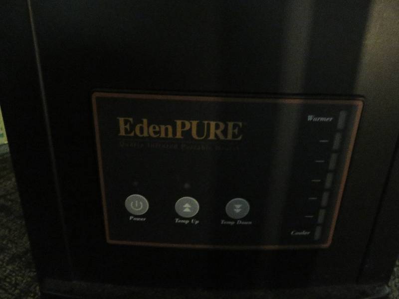 lot 17 image: Quartz Infrared Portable Heater