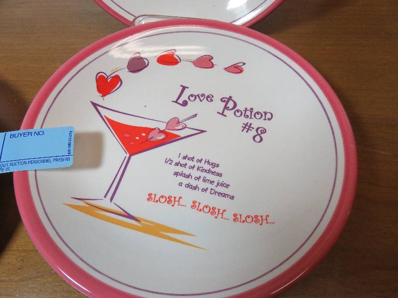 lot 34 image: Love Potion Appitizer Plates