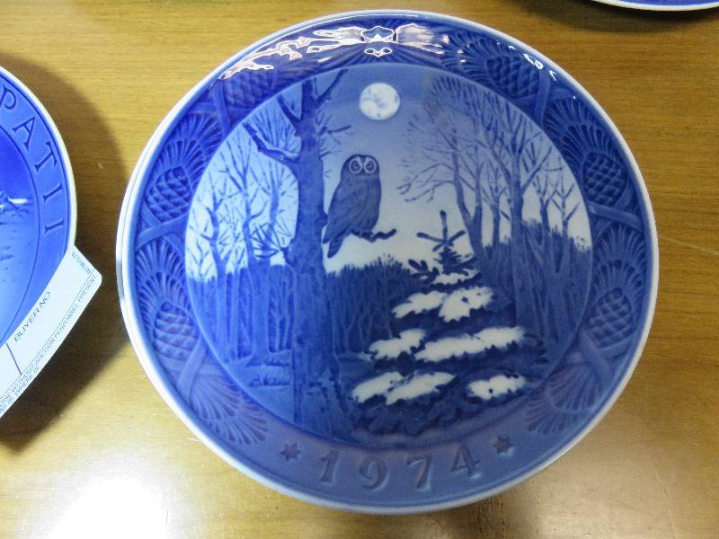 lot 35 image: Blue Decorative Plates from Denmark Royal Copenhagen