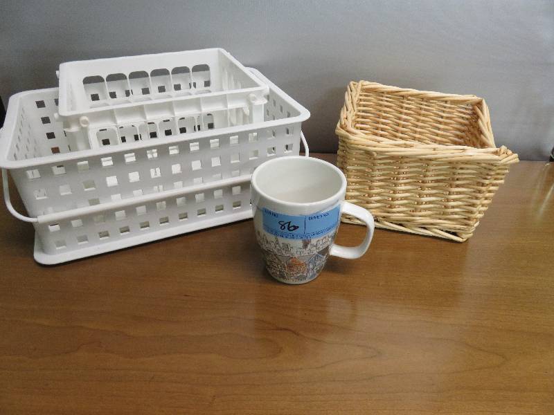 lot 86 image: Storage Containers and Coffee Mug