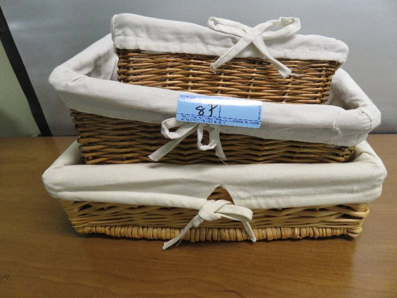 lot 87 image: Nesting Baskets Set of 3